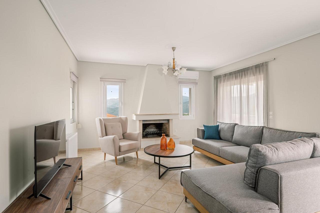 Vasilopoulos Residences - Apartments Eliana & Melanthia Argostoli  Exterior photo