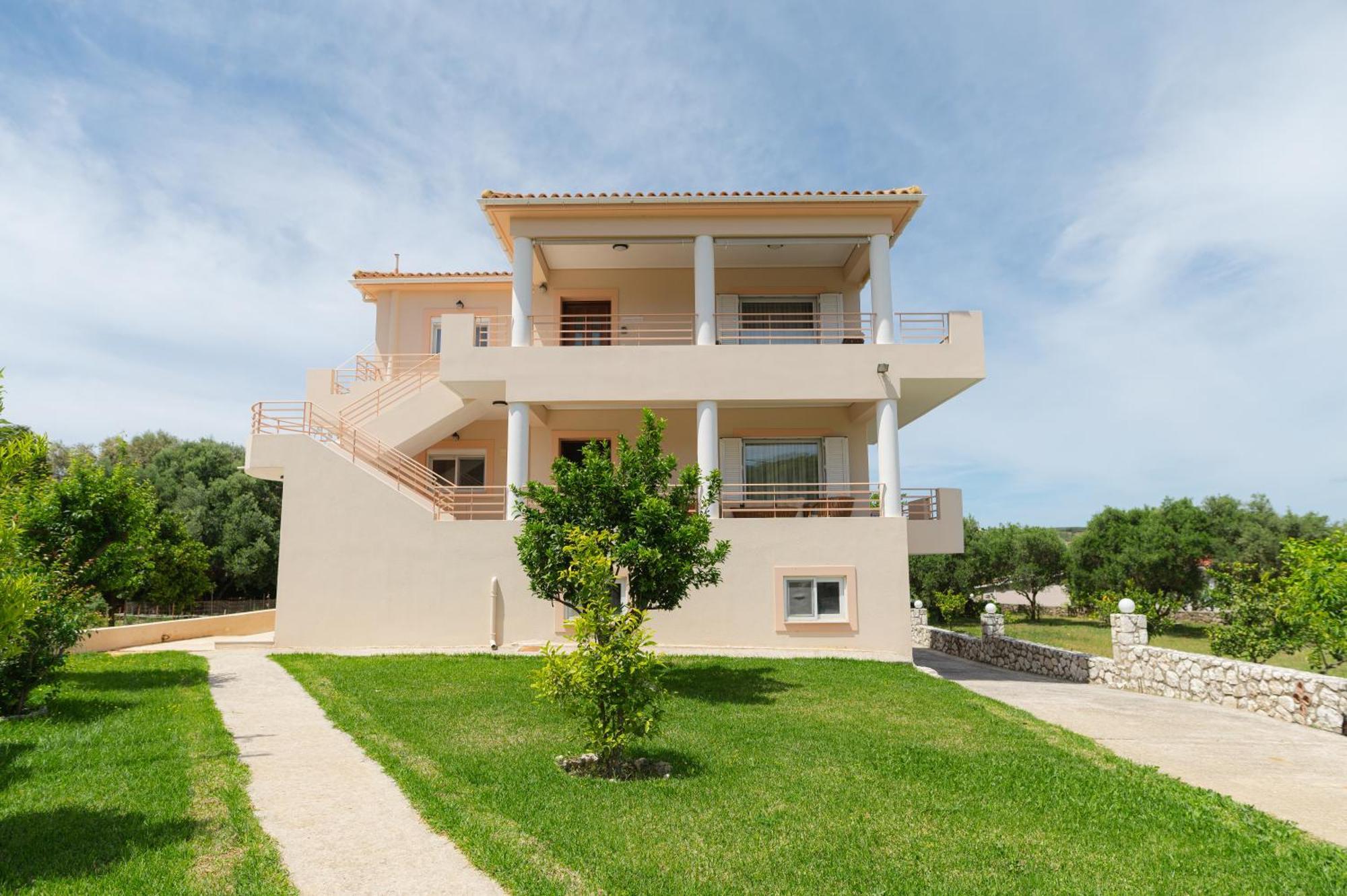 Vasilopoulos Residences - Apartments Eliana & Melanthia Argostoli  Exterior photo